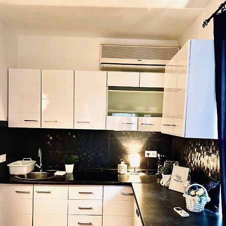 City Square Apartment Porec Luaran gambar