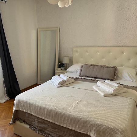 City Square Apartment Porec Luaran gambar